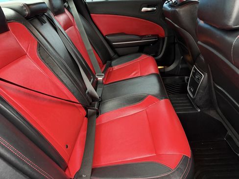 Used 2015 Dodge Charger R/T w/ Wheels & Tunes Group image 37