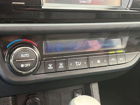 Used 2016 Toyota Corolla S FWD image 23