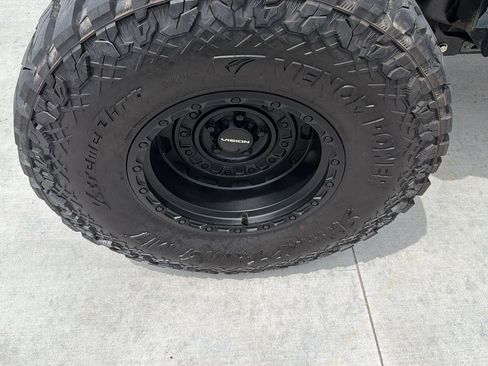 Used 2015 Jeep Wrangler Unlimited Sport w/ Quick Order Package 24S AWD/4WD image 12