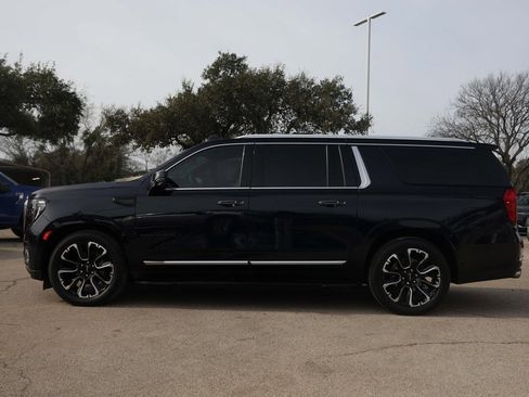 Used 2023 GMC Yukon XL Denali w/ Max Trailering Package image 5