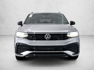 Used 2023 Volkswagen Tiguan SE R-Line FWD video 3