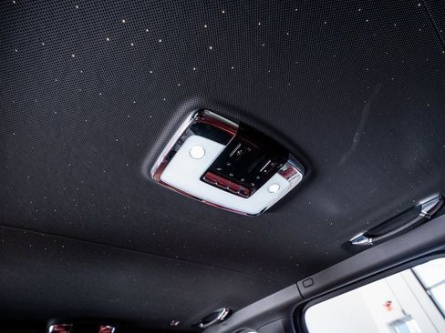 Used 2022 Rolls-Royce Cullinan image 65