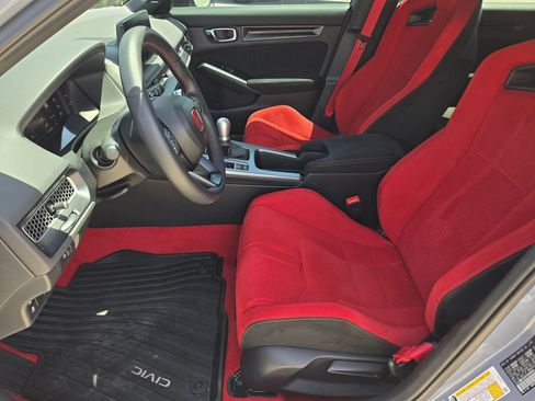Certified 2025 Honda Civic Type R image 13