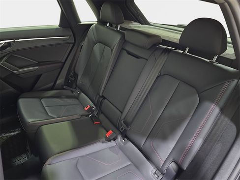 Certified 2025 Audi Q3 2.0T Premium Plus w/ Premium Plus Package image 17