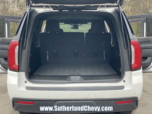 Used 2024 GMC Yukon XL SLE image 44