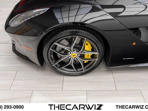 Used 2014 Ferrari F12 Berlinetta RWD image 12