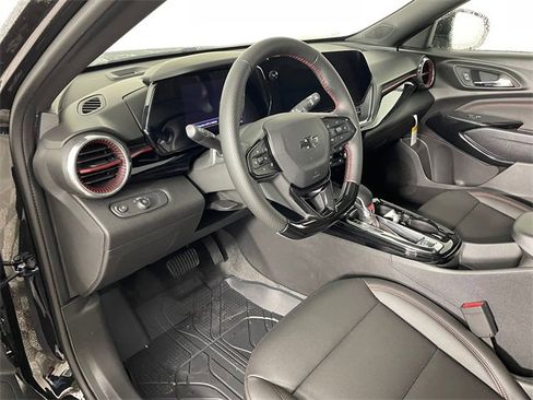 New 2026 Chevrolet Trax RS w/ Sunroof Package image 3