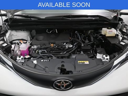 Used 2026 Toyota Sienna XLE FWD image 36