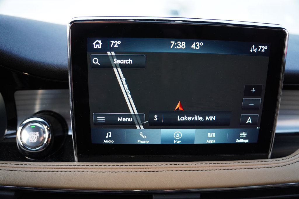 Used 2021 Lincoln Corsair Reserve AWD/4WD image 6