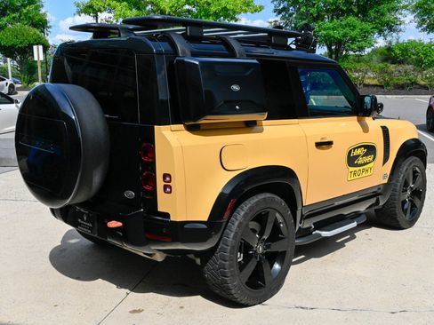 Used 2023 Land Rover Defender 90 X-Dynamic SE AWD/4WD image 5