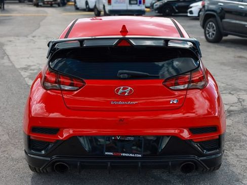 Used 2020 Hyundai Veloster N w/ Performance Package FWD image 12
