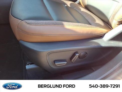 Used 2025 Ford Bronco Sport Outer Banks w/ Outer Banks Tech Package+ AWD/4WD image 17