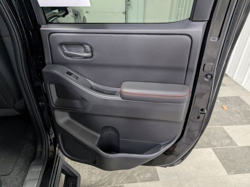 Used 2026 Nissan Frontier PRO-4X w/ Pro-4x Convenience Package image 25