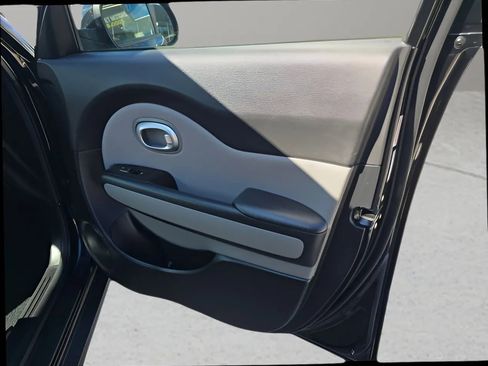 Used 2015 Kia Soul image 20