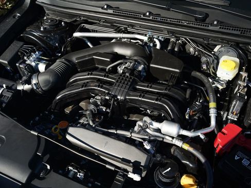 New 2026 Subaru Crosstrek 2.5i Limited w/ Crosstrek Mirror Package image 14