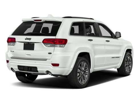 Used 2017 Jeep Grand Cherokee Overland w/ Jeep Active Safety Group AWD/4WD image 5