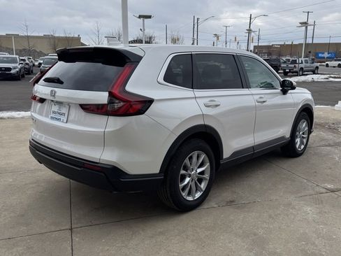 Certified 2025 Honda CR-V EX image 5