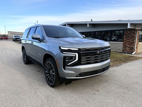 New 2025 Chevrolet Tahoe High Country AWD/4WD image 9