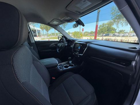 Used 2018 Chevrolet Traverse LS FWD image 28