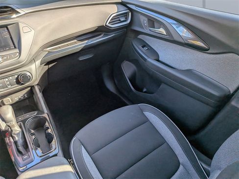 Used 2023 Chevrolet TrailBlazer LS image 16