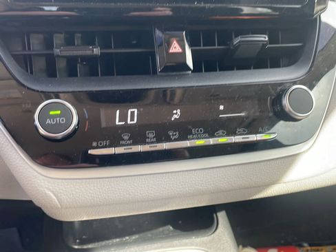 Certified 2024 Toyota Corolla LE AWD/4WD image 19