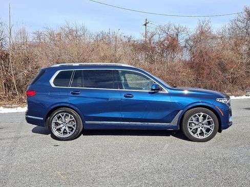Used 2021 BMW X7 xDrive40i w/ Luxury Seating Package image 7