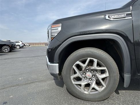 Used 2022 GMC Sierra 1500 SLT image 34