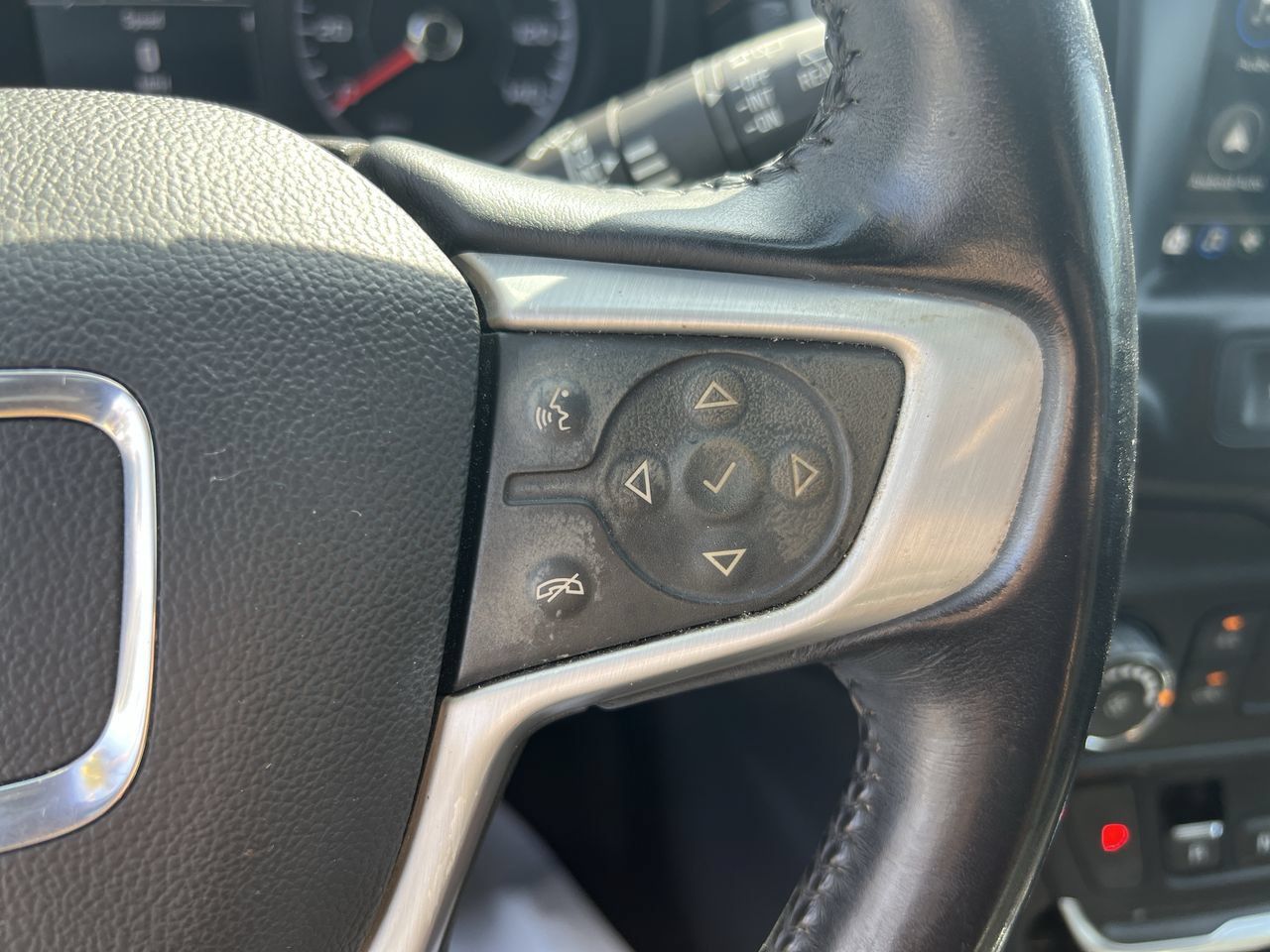 Used 2018 GMC Terrain SLE FWD image 20