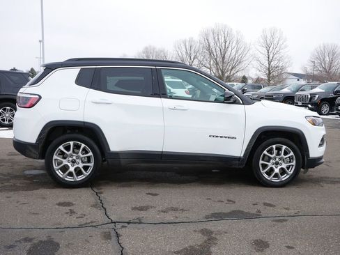 Used 2025 Jeep Compass Limited image 8