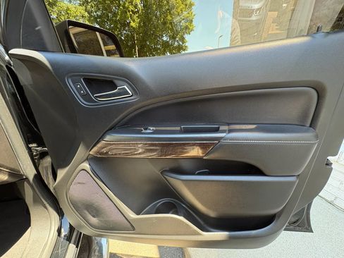 Used 2019 GMC Canyon SLE AWD/4WD image 12