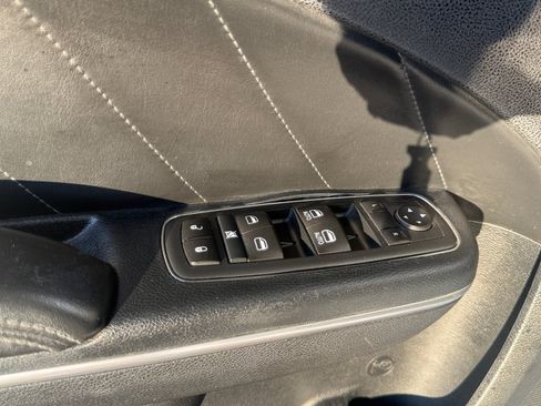 Used 2015 Dodge Charger R/T w/ Premium Group RWD image 11