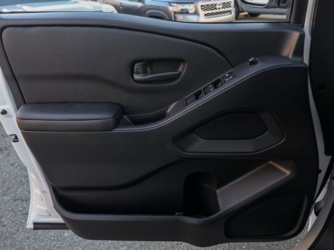 New 2026 Nissan Frontier SV image 22