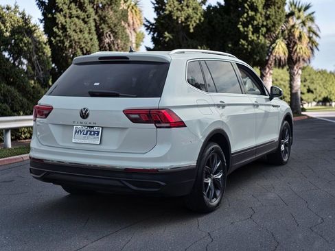 Used 2023 Volkswagen Tiguan SE FWD image 5