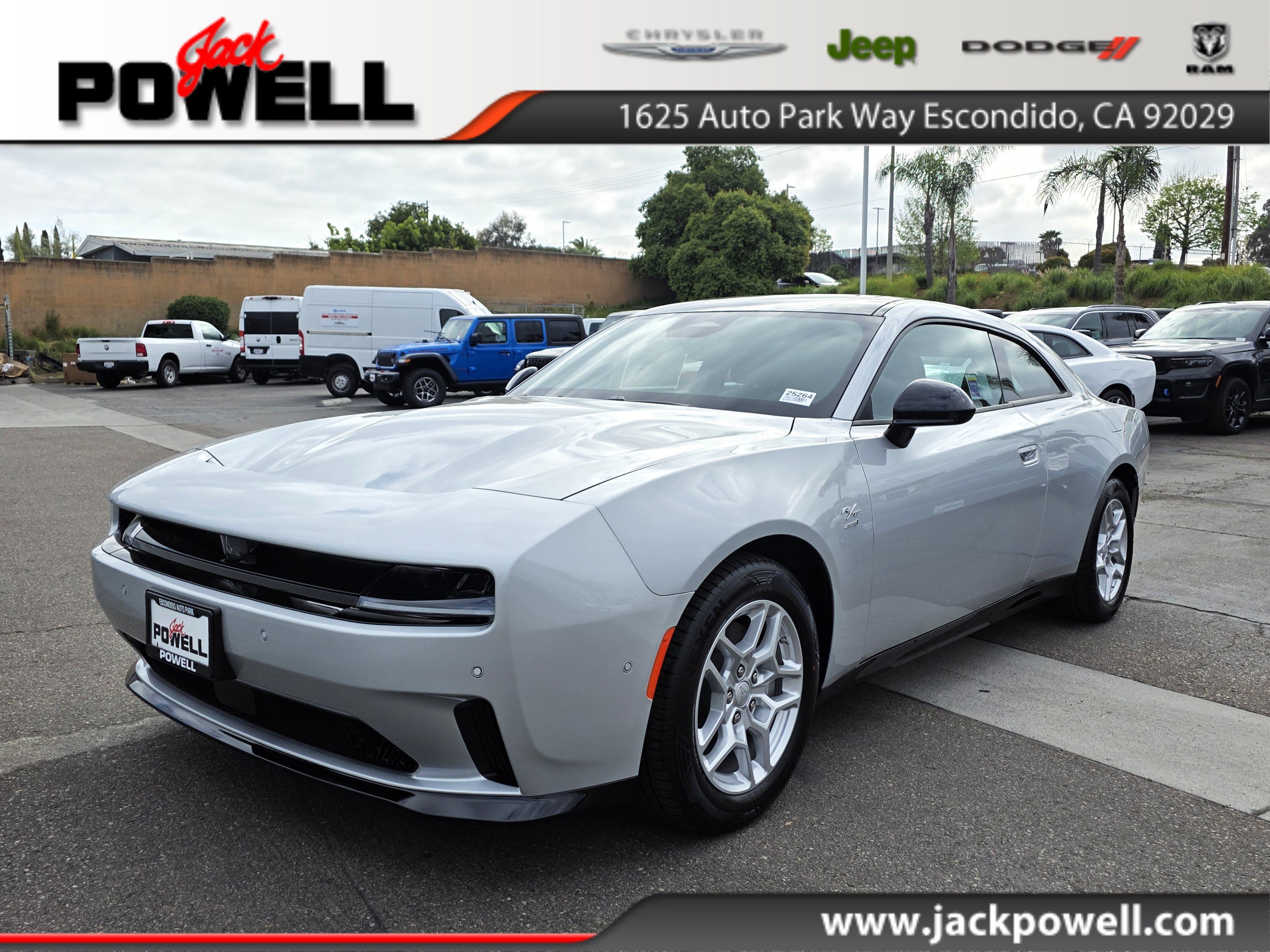 New 2025 Dodge Charger Daytona R/T w/ Sun & Sound Package AWD/4WD image 1