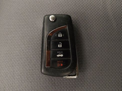 Used 2022 Toyota Corolla SE FWD image 32