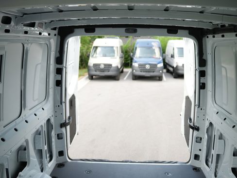 New 2025 Mercedes-Benz Sprinter 2500 image 15