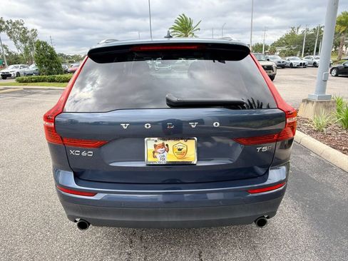 Used 2018 Volvo XC60 T5 Momentum w/ Convenience Package image 10