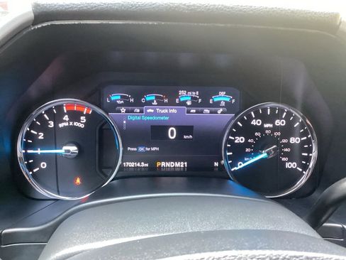 Used 2019 Ford F250 Lariat w/ Lariat Ultimate Package AWD/4WD image 42