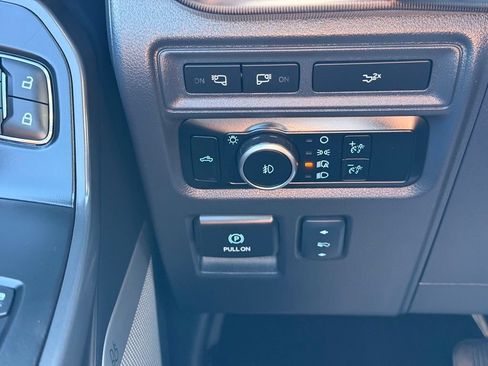 Used 2024 Ford F150 Lariat AWD/4WD image 43