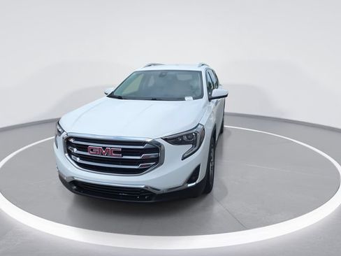 Used 2020 GMC Terrain SLT w/ Preferred Package FWD image 3