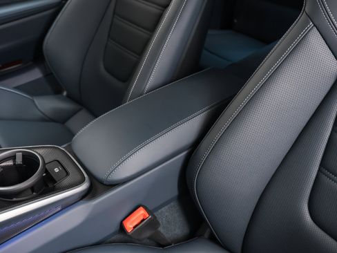 Used 2025 Porsche 911 Turbo S image 59