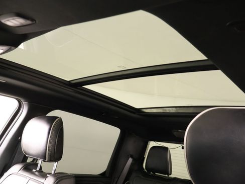 Used 2020 RAM 1500 Limited w/ Black Appearance Package image 17