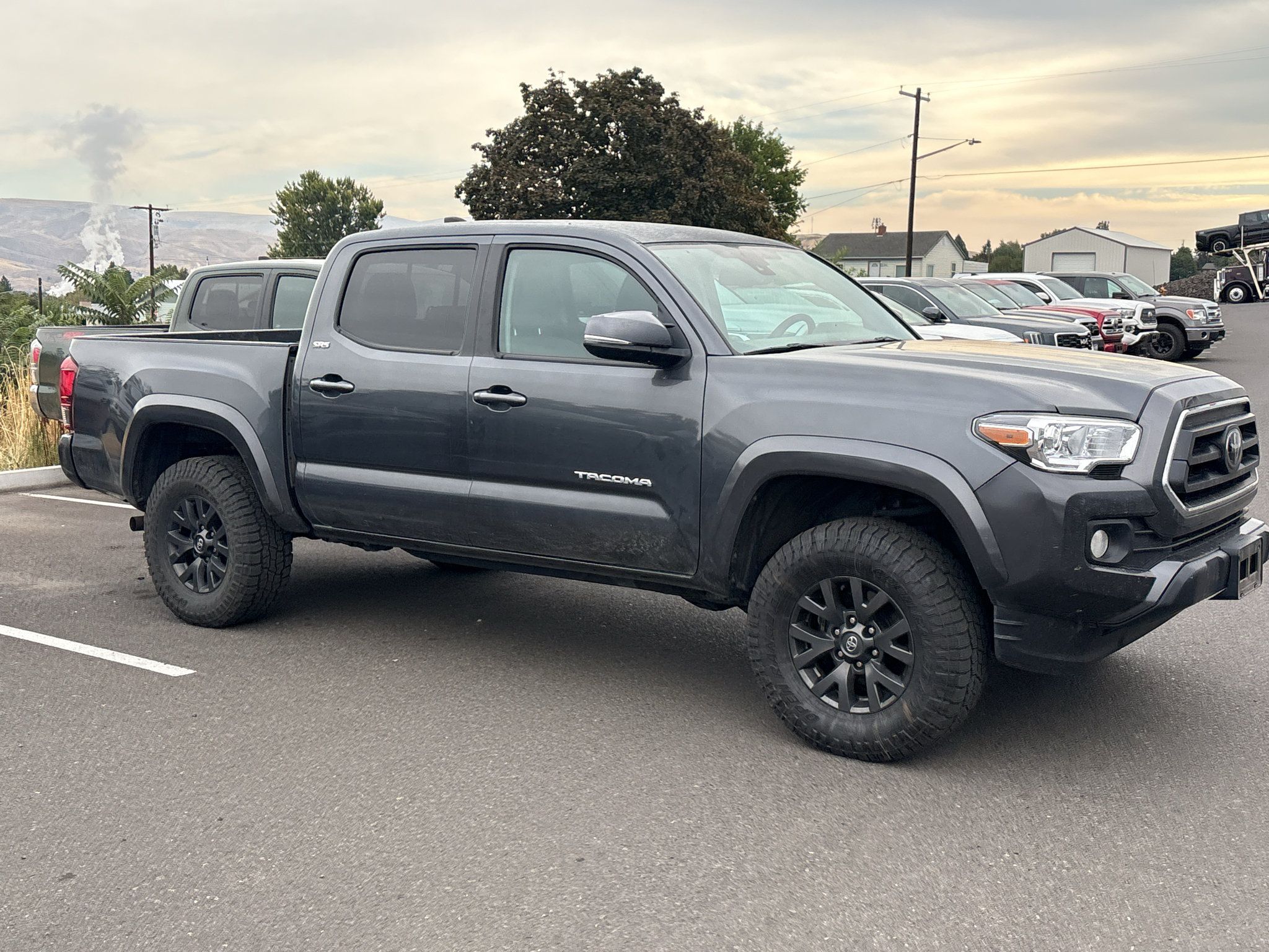 Certified 2022 Toyota Tacoma SR5 w/ Technology Package AWD/4WD image 6