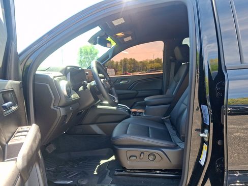 Used 2023 Chevrolet Colorado LT w/ LT Convenience Package III AWD/4WD image 14