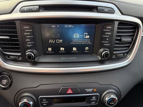 Used 2019 Kia Sorento EX image 22