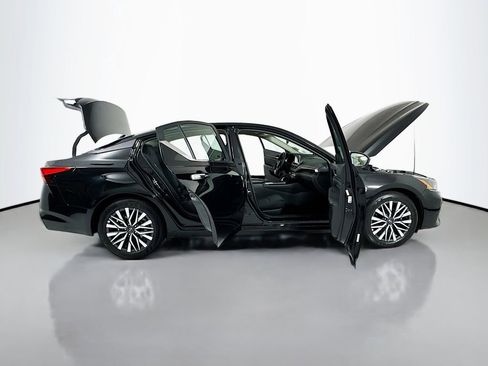 Used 2025 Nissan Altima 2.5 SV image 25