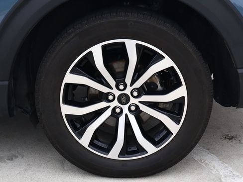 Used 2025 Ford Explorer ST-Line RWD image 11