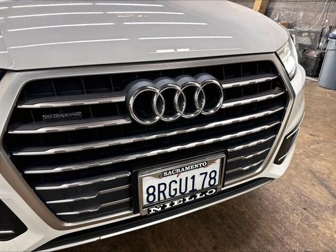 Used 2019 Audi Q7 2.0T Premium w/ Convenience Package AWD/4WD image 32