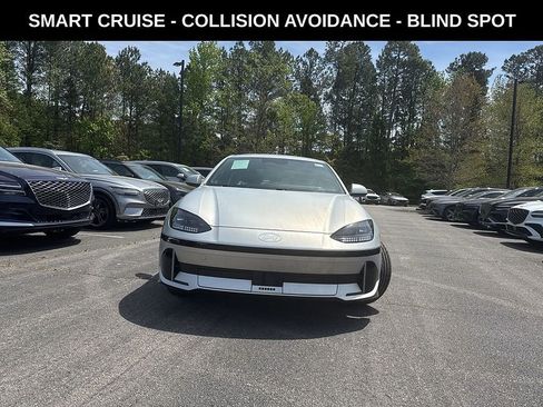 Used 2024 Hyundai Ioniq 6 SEL image 2