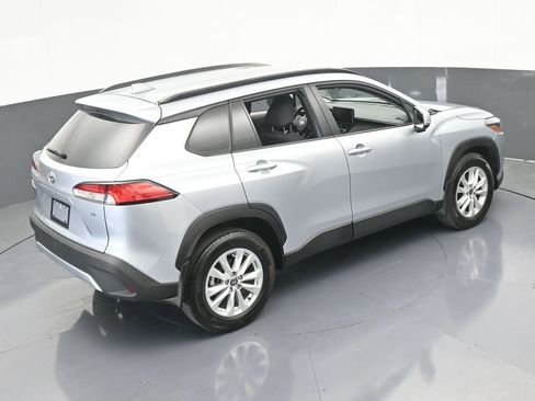 Used 2023 Toyota Corolla Cross LE image 46